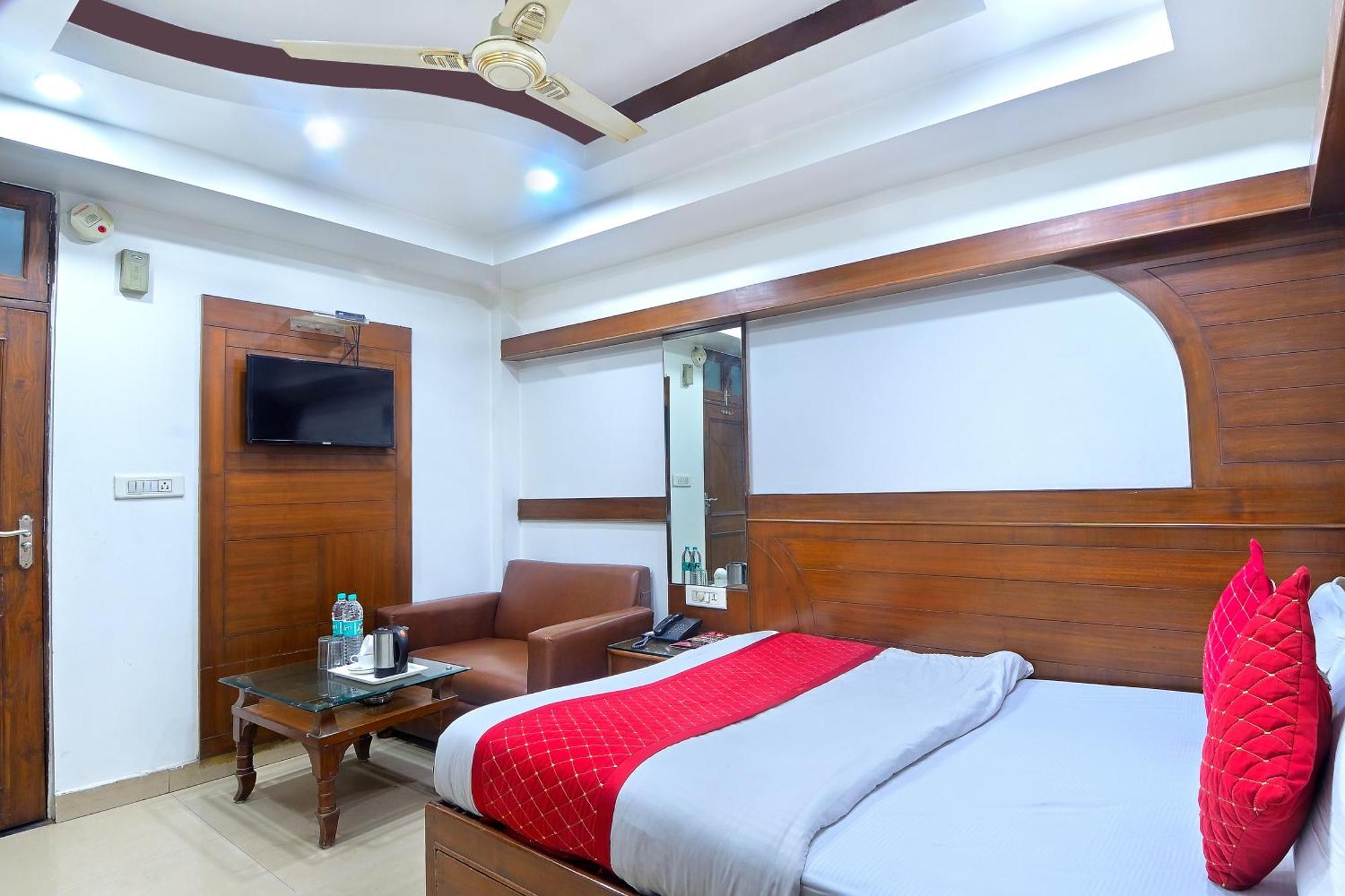 Hotel Maharani Lodge Yeni Delhi Dış mekan fotoğraf
